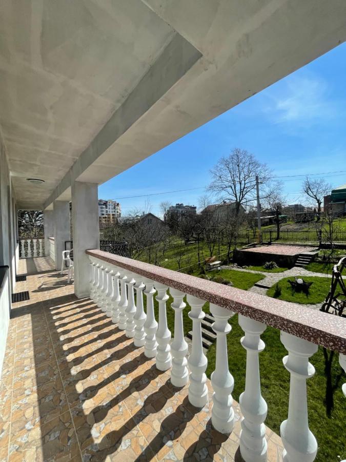 У Михайла Bed & Breakfast Truskavets Ngoại thất bức ảnh